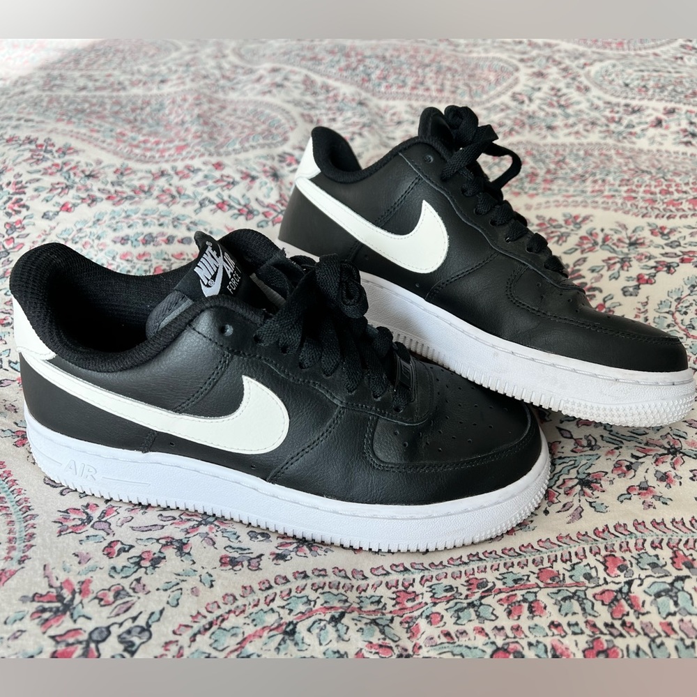 Nike Air Force 1.  Womens Sz 7